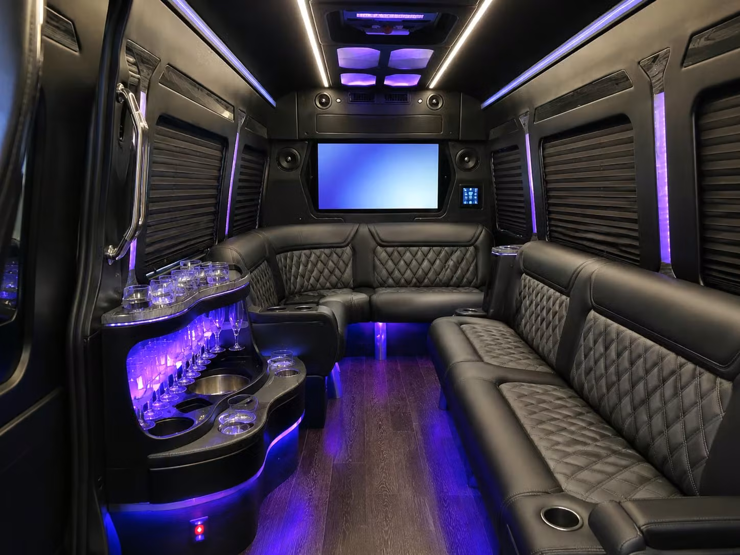 bachelorette party and birthday bus rentals in pearland