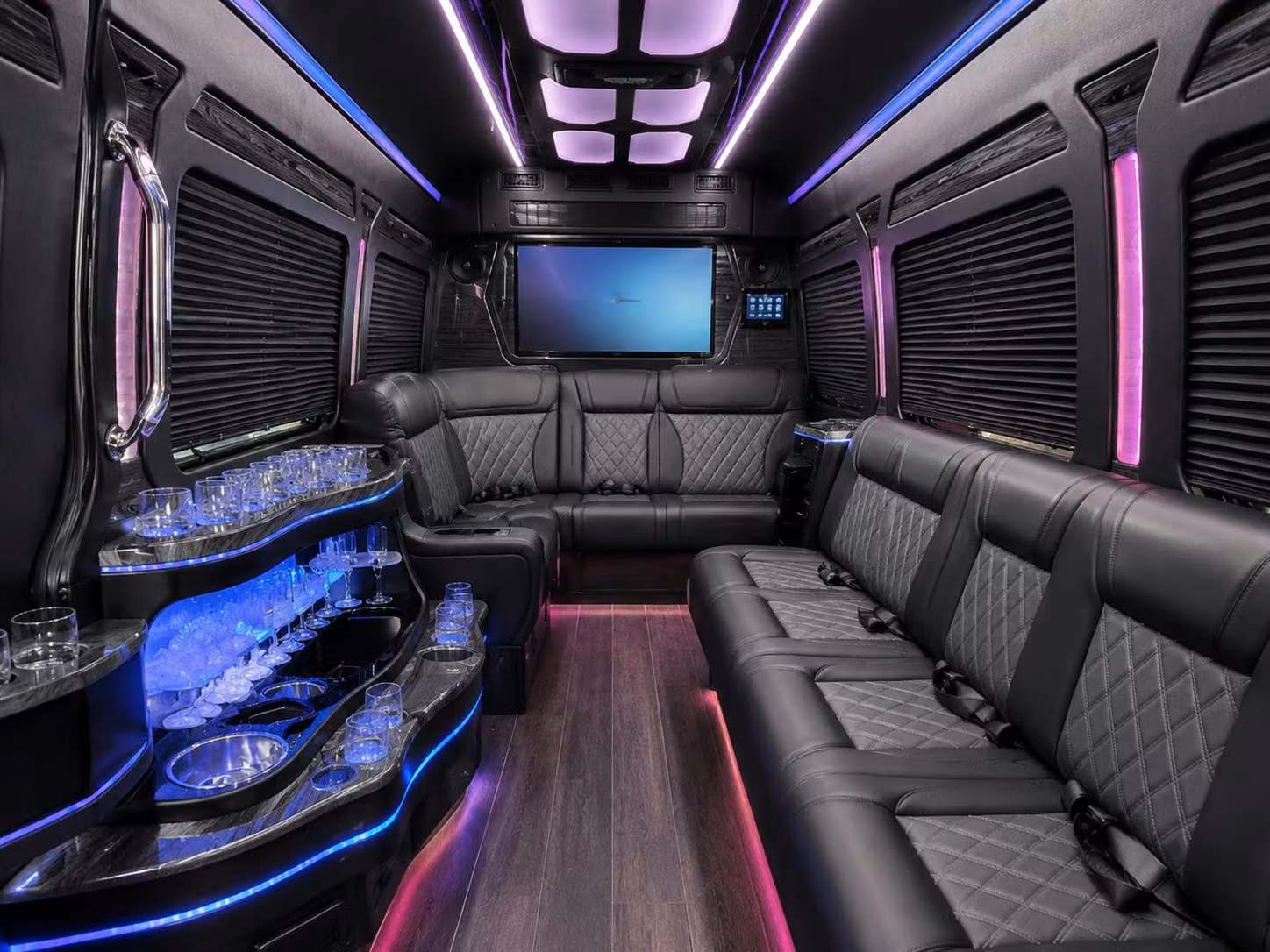 browse pearland field trip buses for museum and cultural destination trips