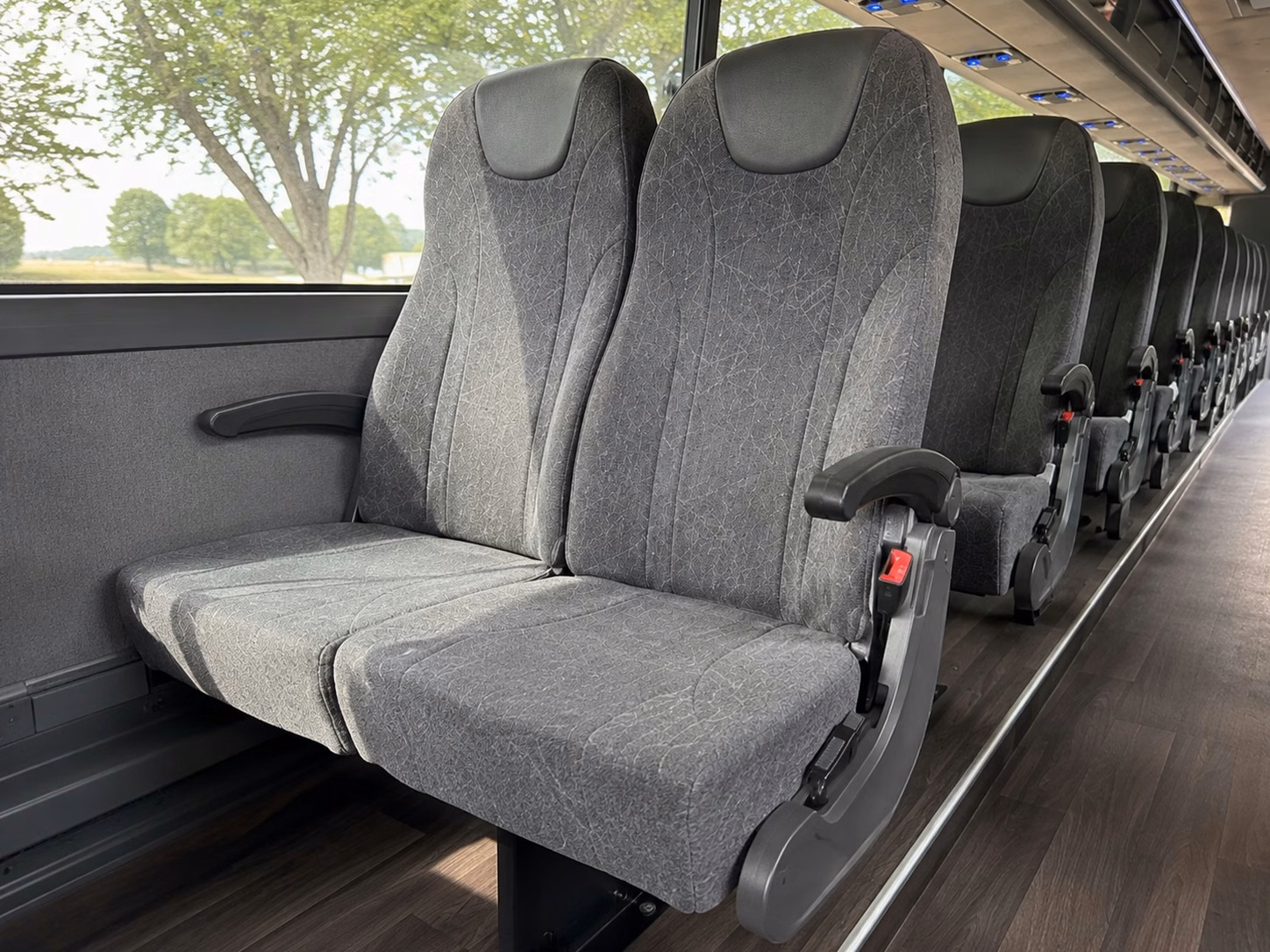 how where and when you re traveling affects pearland charter bus rental rates
