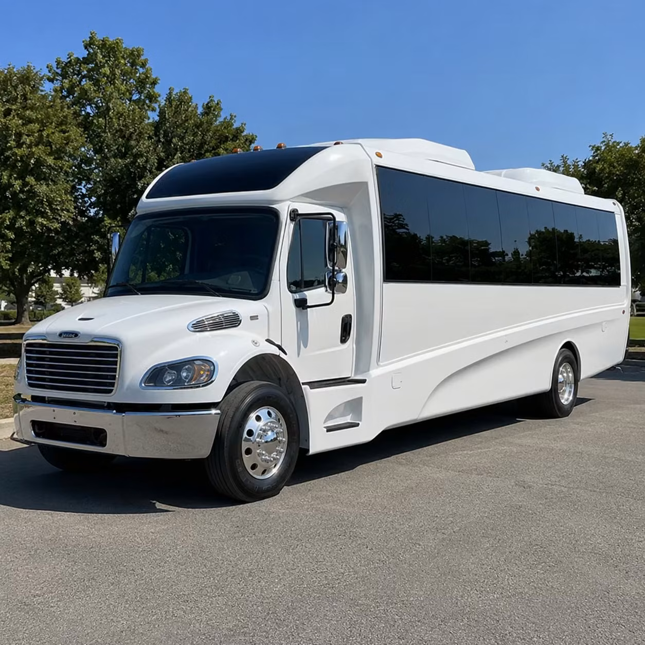 pearland 28 passenger minibus rental