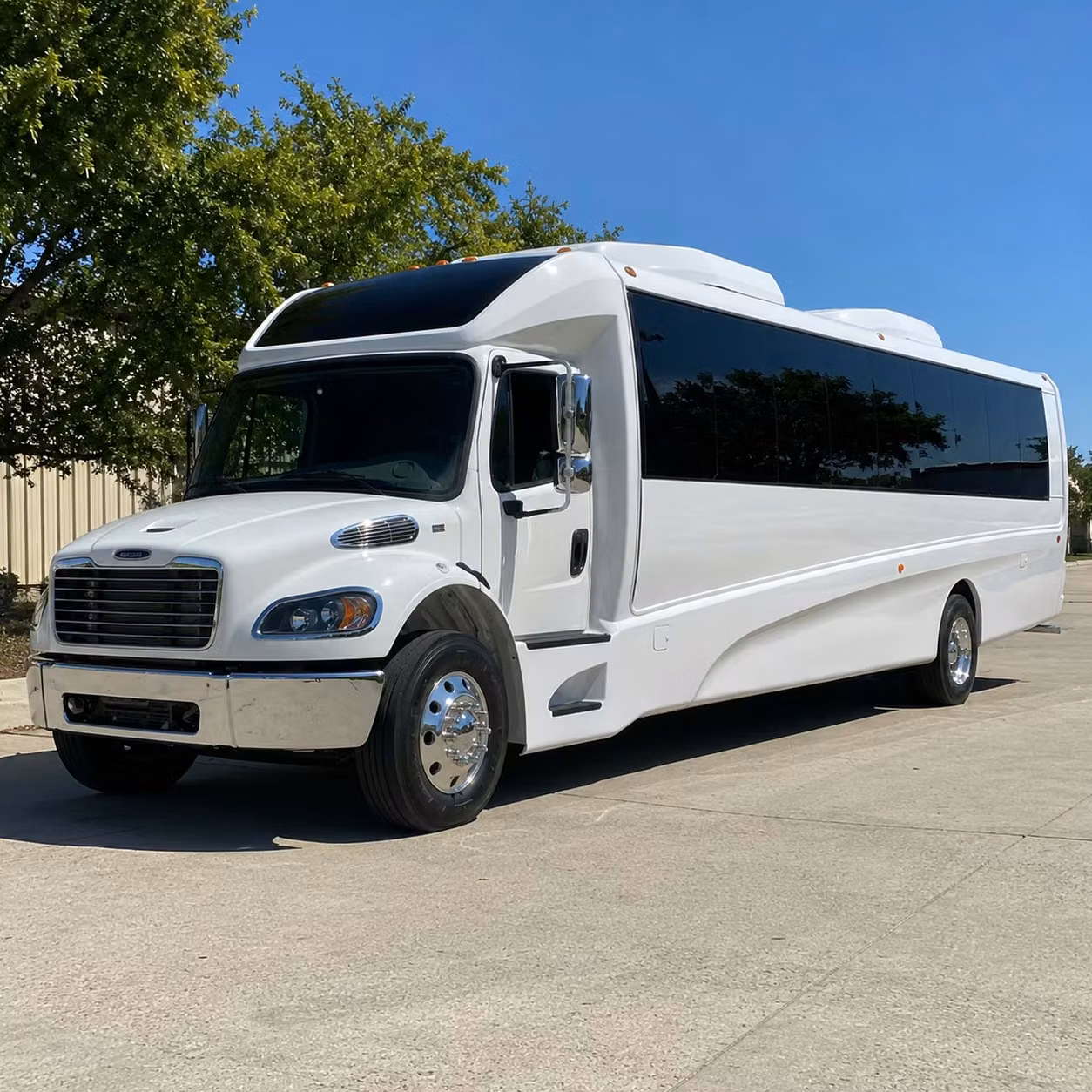 pearland 30 passenger minibus rental