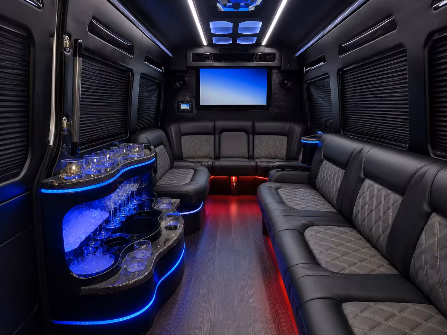 rehearsal dinner transportation that keeps your wedding weekend on track